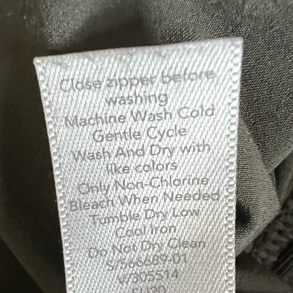 Athleta Textured Brooklyn Jogger In Military Olive Green Size 10 - Picture 16 of 16